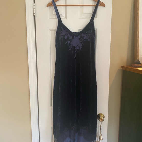 Johnny Was Gaze Slip Dress Sapphire Velvet - Picture 6 of 10
